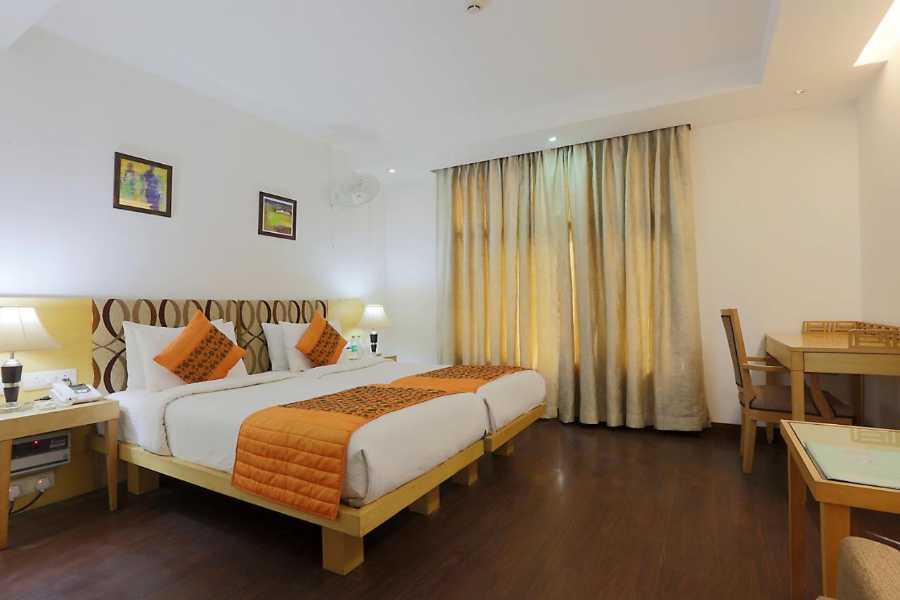 Hotel Arch Plaza - Near Yashobhoomi Convention Centre Dwarka New Delhi Exterior photo